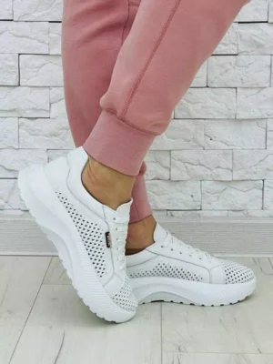 женские кроссовки BM-168