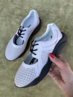 женские кроссовки BM-195