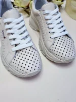 женские кроссовки BM-3233