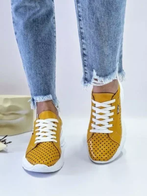 женские кроссовки BM-3235