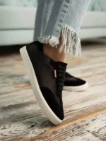 женские кроссовки BM-205