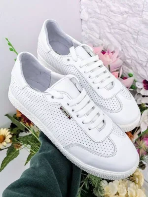 женские кроссовки BM-208