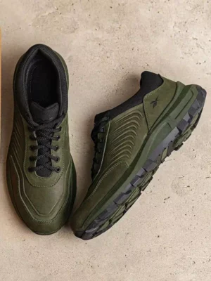 мужские кроссовки R-072